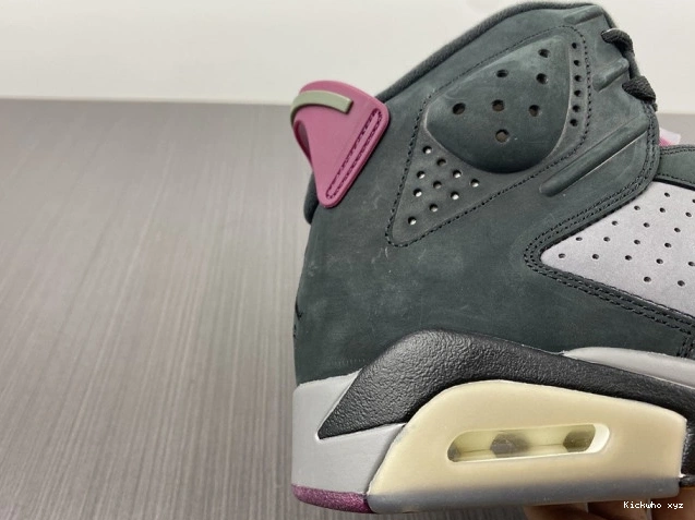 6 Air Jordan 